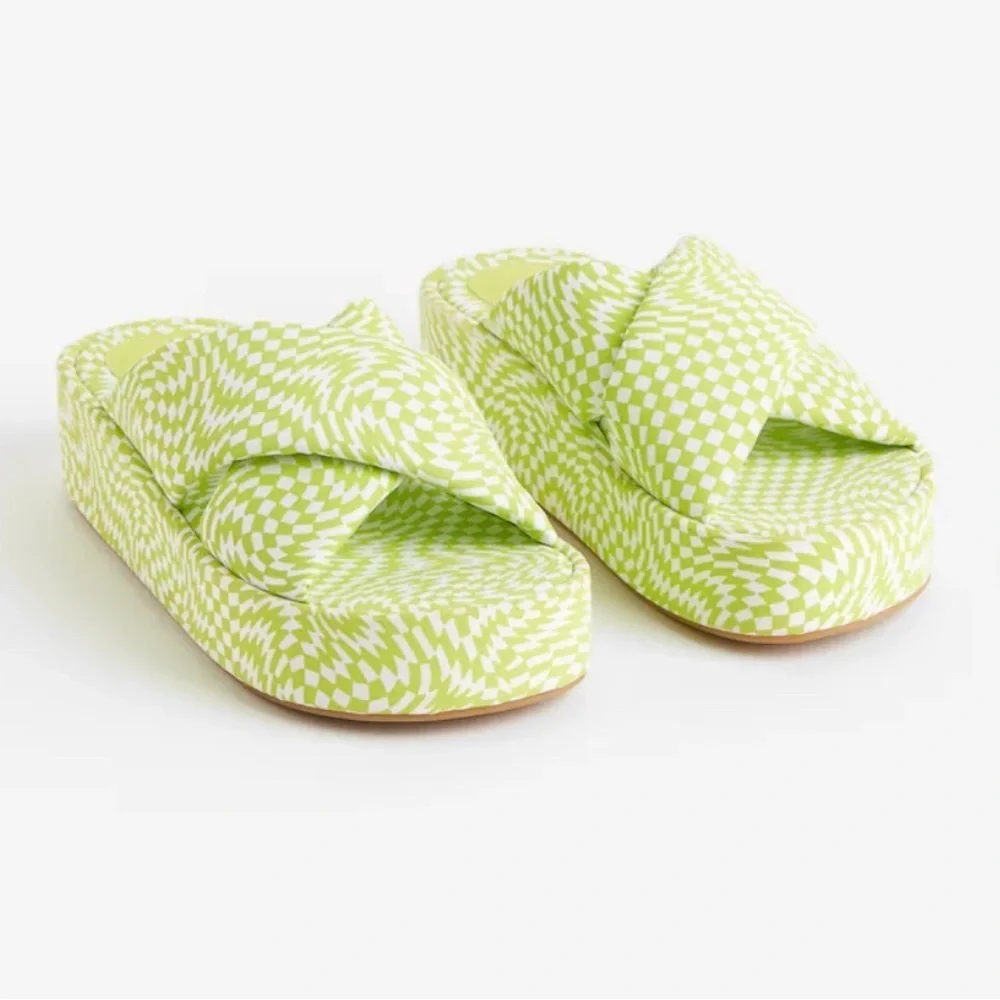 H&M Lime Green Patterned Platform Slide Sandals
